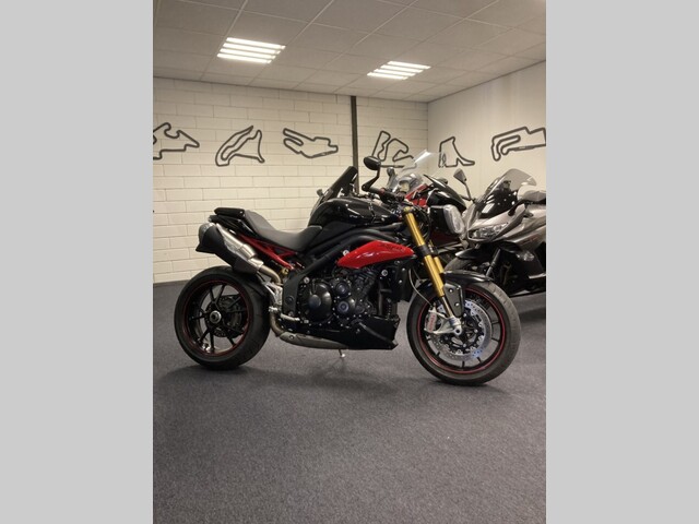 triumph - speed-triple-r
